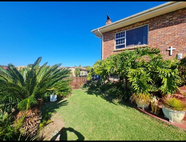 4 BEDROOM HOUSE FOR SALE IN WAVECREST